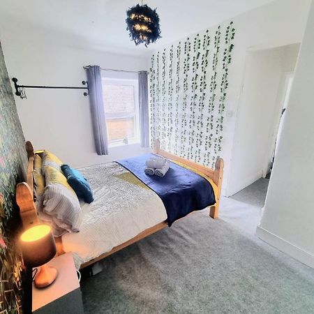 15 Torr Mews, 15 Torr Street Villa Buxton  Bagian luar foto